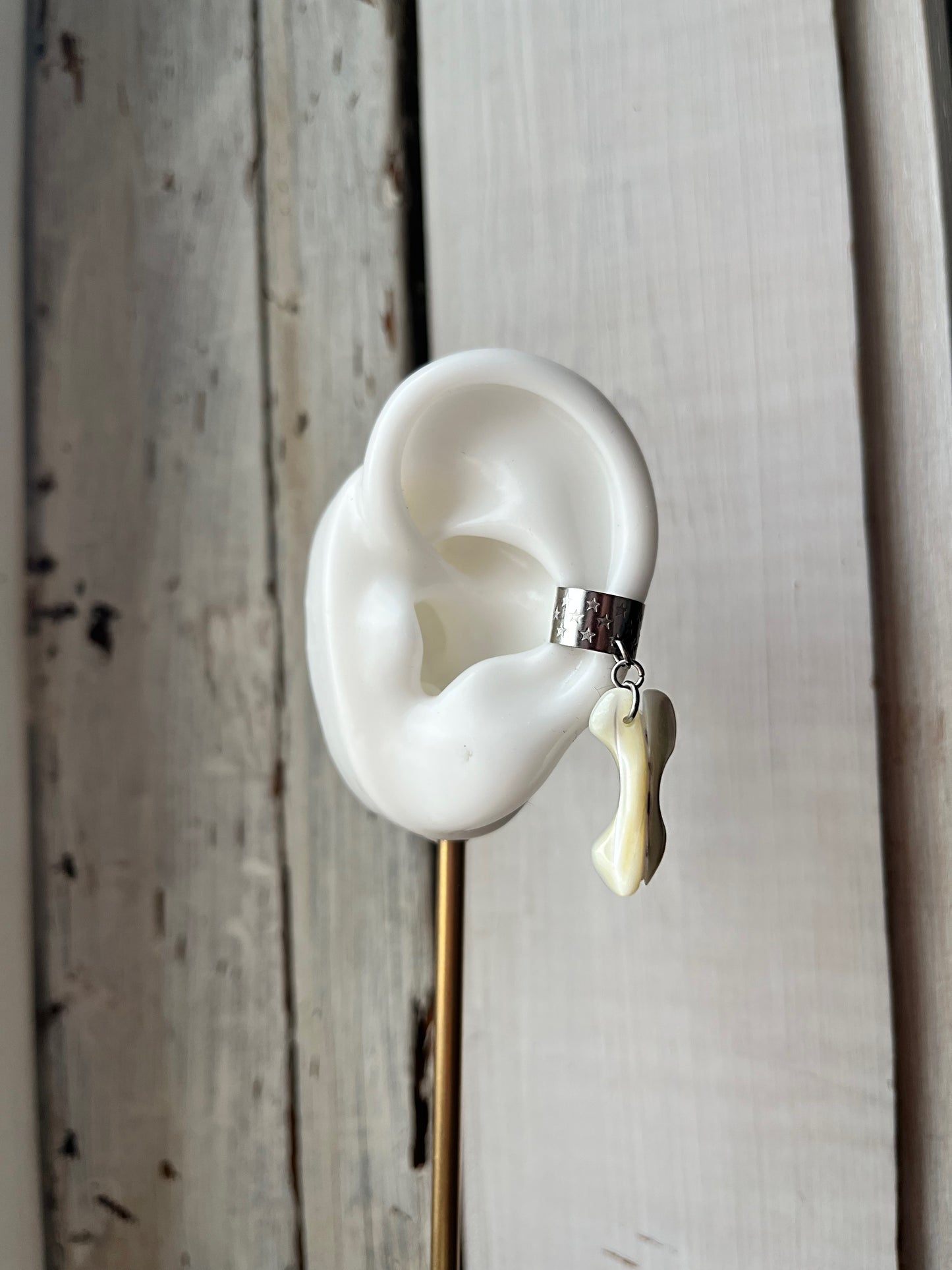 Pearl cuff