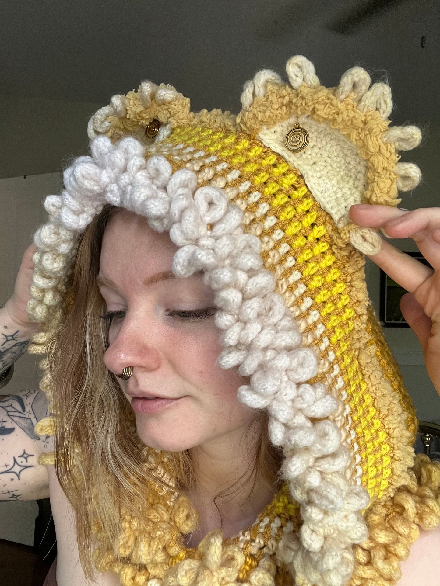 Lion hood
