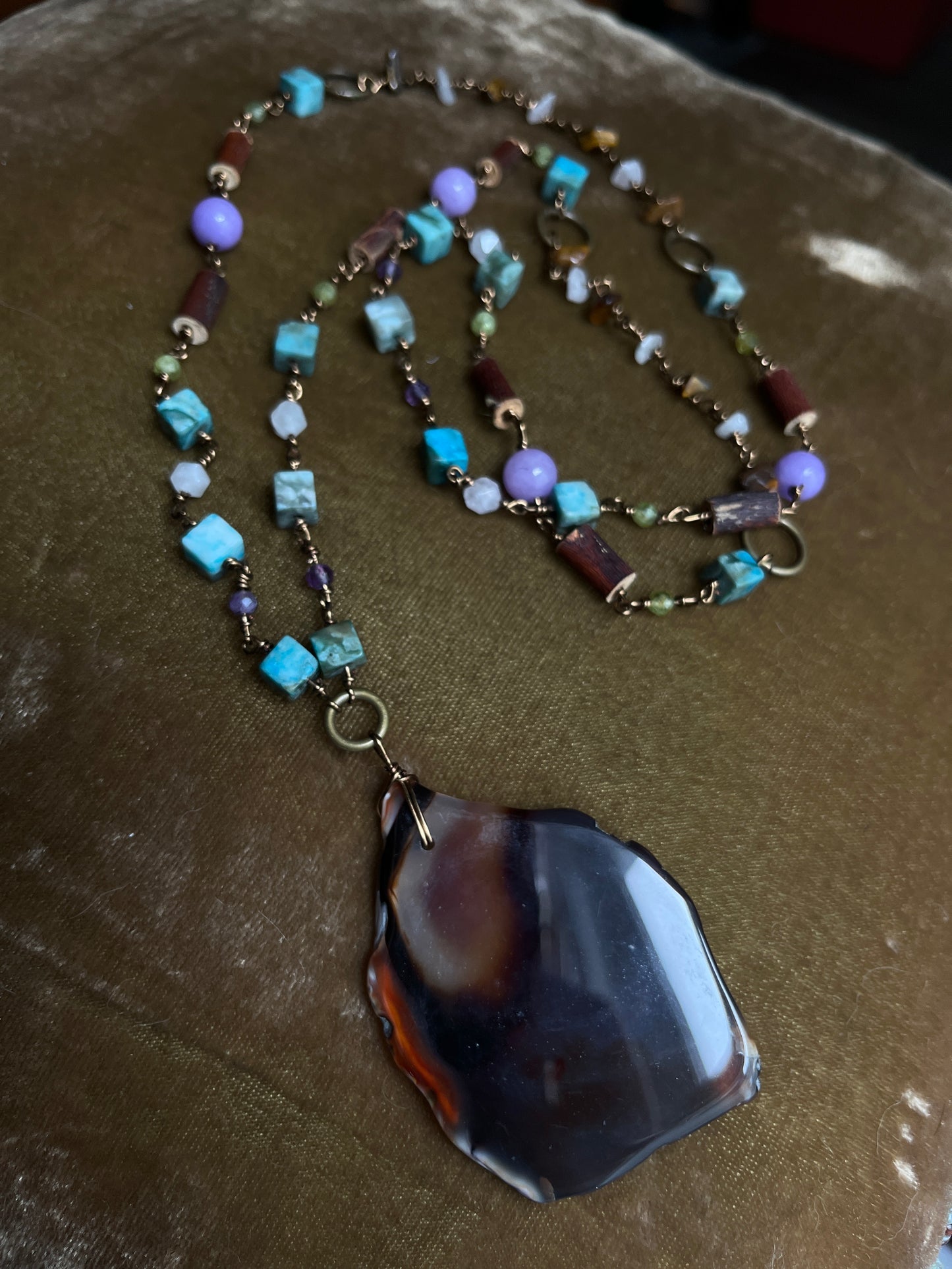 Beaded agate slice necklace