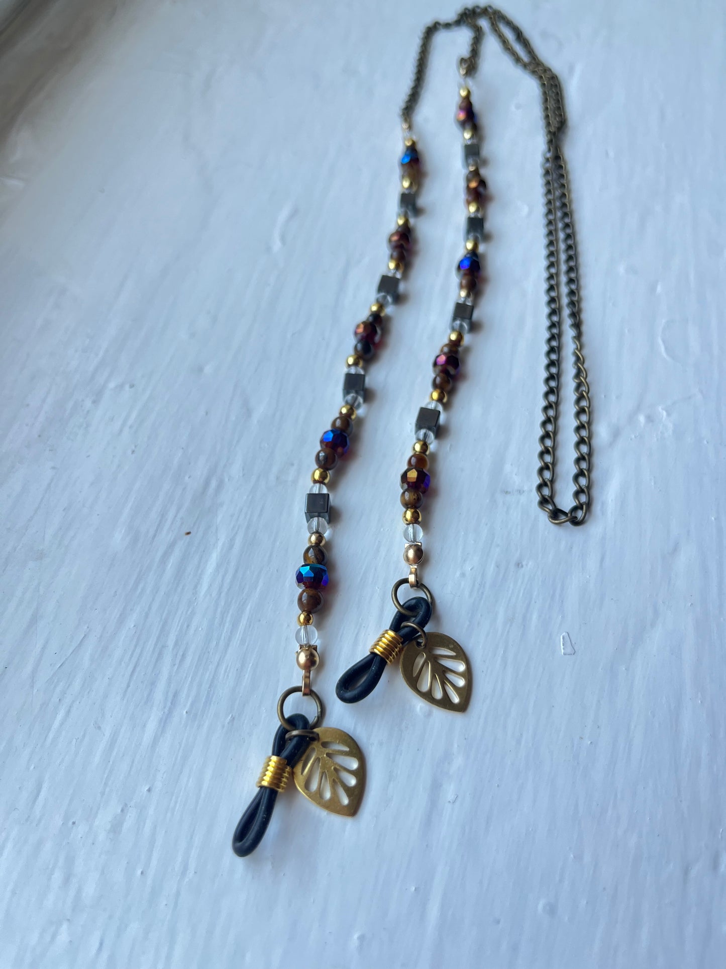 Gold leaf glasses chain