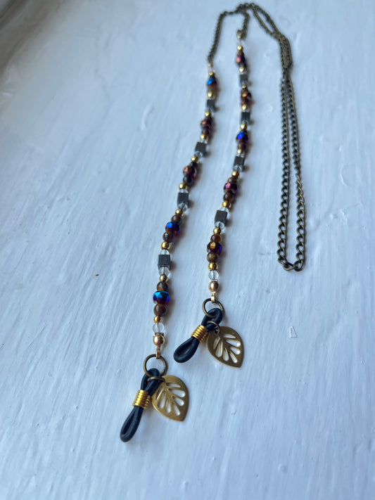Gold leaf glasses chain