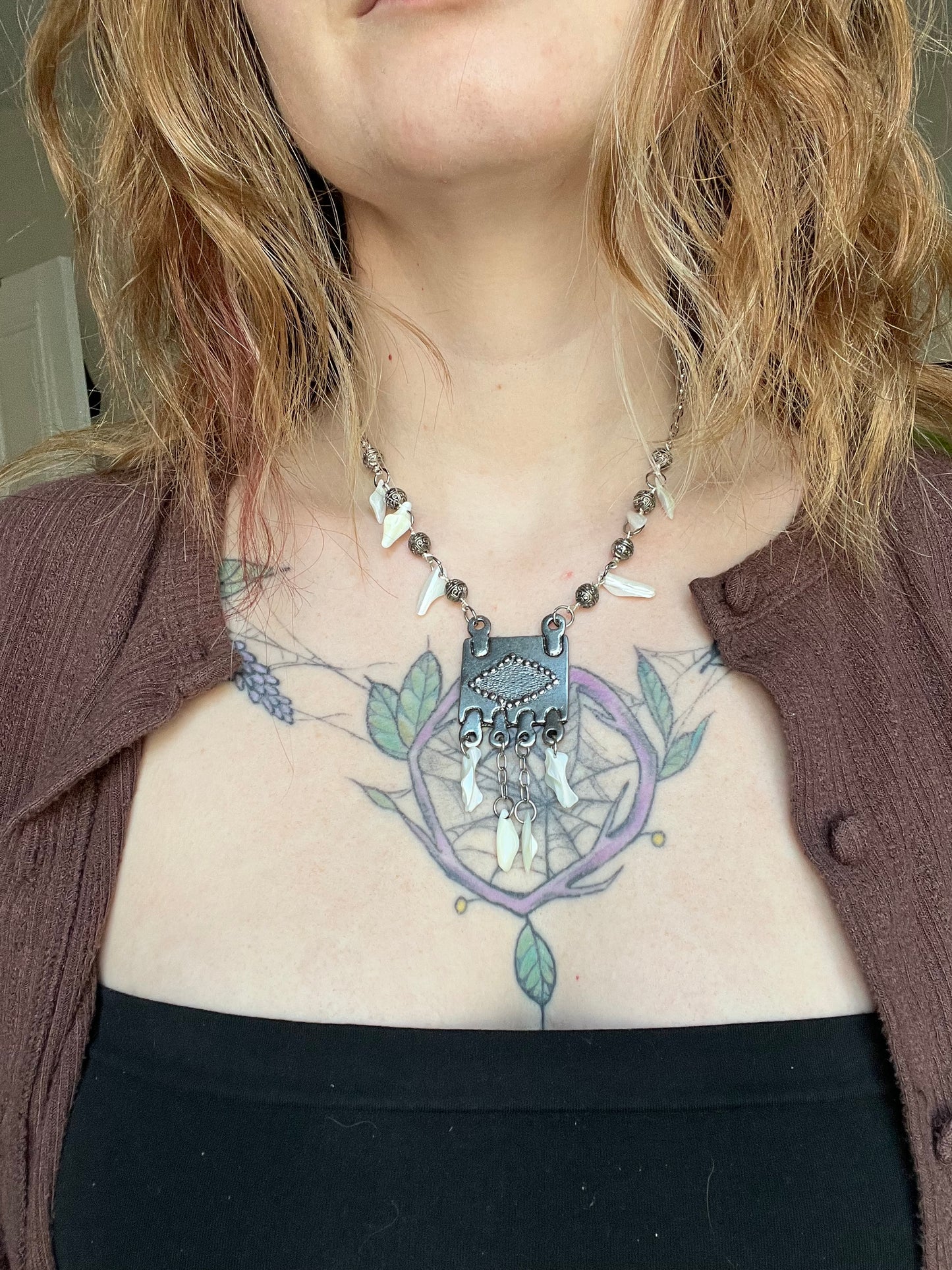 Pearl chip necklace