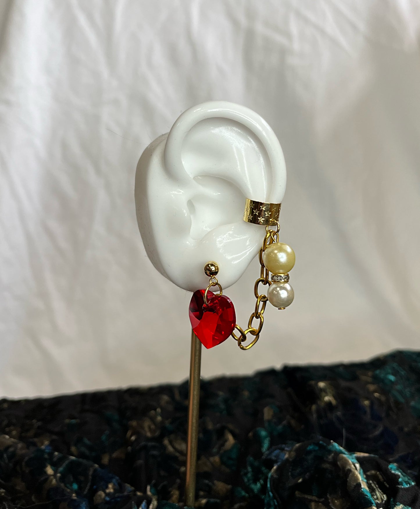 Regal heart cuff earrings