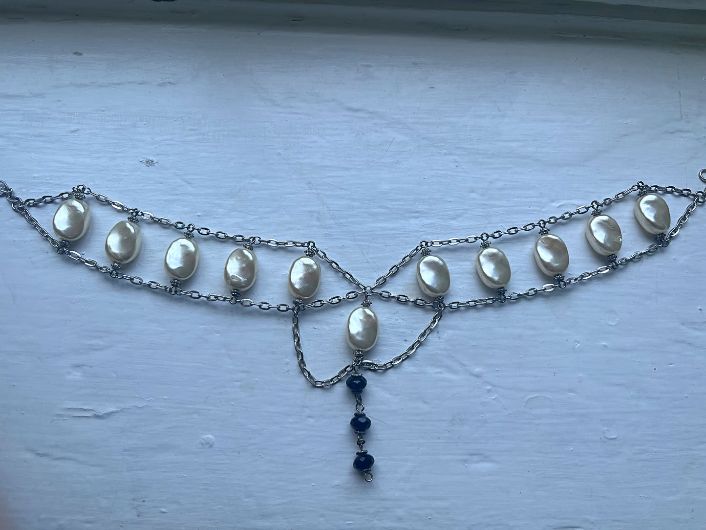 Pearl choker